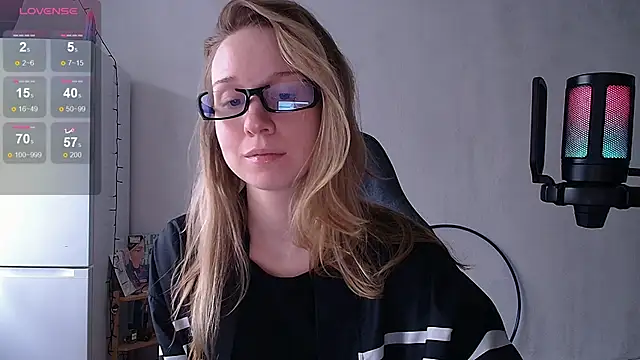 SatinSinner online show from March 23, 2:54 pm