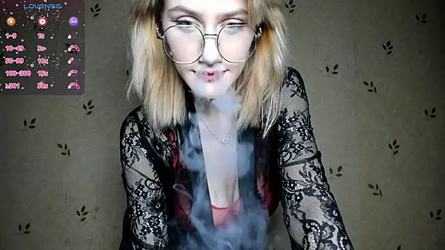 Snapshot of NicoleDaviss chatting on July 2, 7:31 pm NicoleDaviss online show from July 2, 7:31 pm