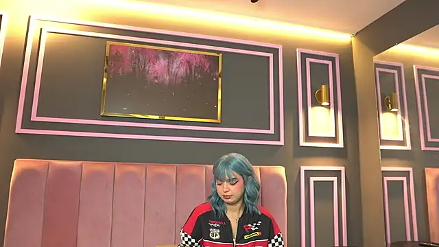 Snapshot of mekari_fox chatting on June 11, 6:39 pm mekari fox online show from June 11, 6:39 pm