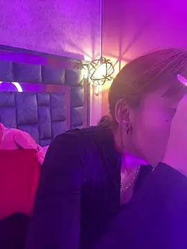 Elaaa pink21 online show from March 13, 3:24 am