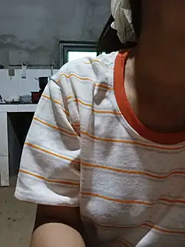 Snapshot of hd_love69 chatting on May 21, 3:57 am hd love69 online show from May 21, 3:57 am