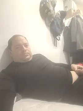 elcaste69 online show from March 8, 1:25 am