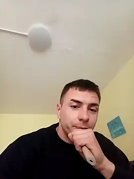 Garret1485 online show from May 1, 4:44 pm