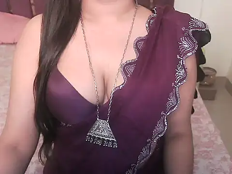 Snapshot of alisha_angell chatting on July 2, 2:12 pm alisha angell online show from July 2, 2:12 pm