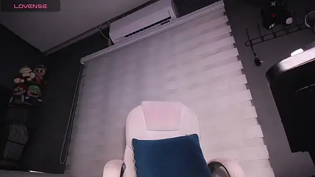 Snapshot of dirty_27cms chatting on September 28, 4:40 am dirty 27cms online show from September 28, 4:40 am