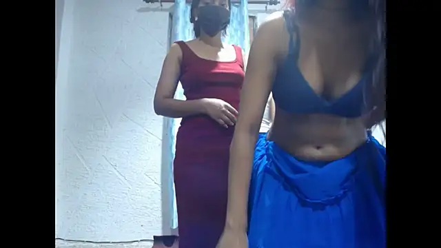 Snapshot of Roselley chatting on June 13, 1:42 pm Roselley online show from June 13, 1:42 pm