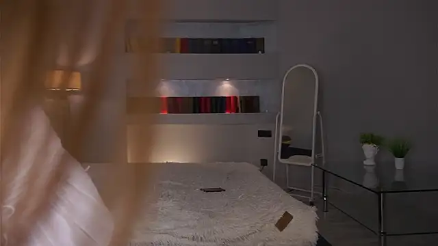 JodiAwyie online show from March 13, 6:25 pm