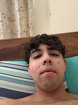 lucasmaxtoy online show from February 26, 7:29 am