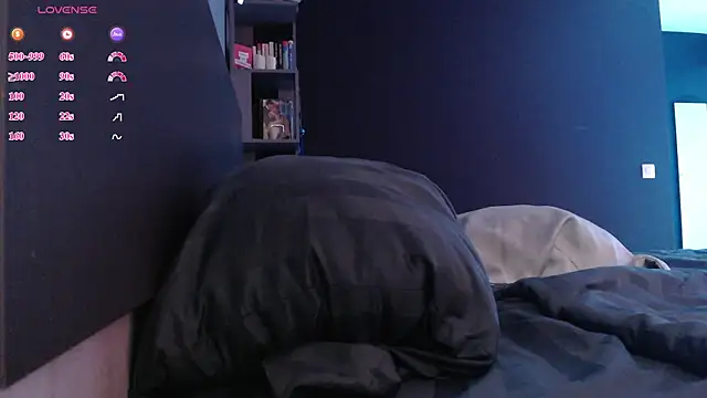 Snapshot of Jade_Amore chatting on June 19, 10:46 pm Jade Amore online show from June 19, 10:46 pm