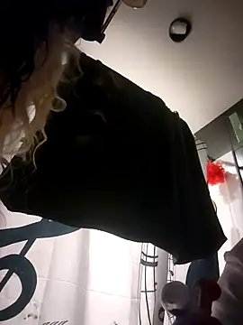 ArmaniBigDick1 online show from March 8, 7:50 pm