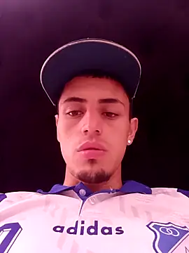 Snapshot of Cristianramos199 chatting on March 1, 4:42 pm Cristianramos199 online show from March 1, 4:42 pm