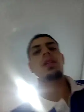 Snapshot of Cristianramos199 chatting on March 5, 3:35 am Cristianramos199 online show from March 5, 3:35 am