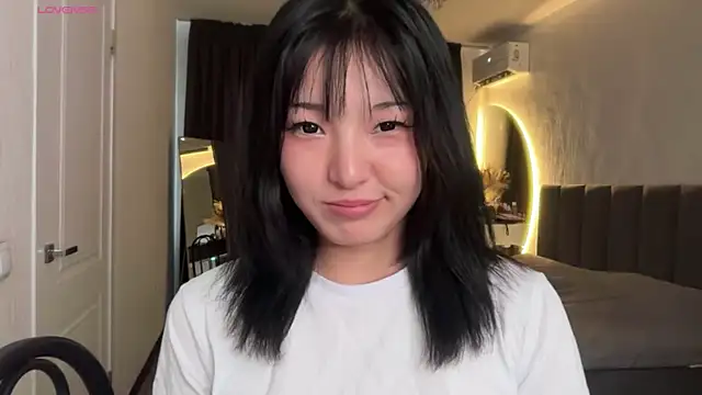 Snapshot of minnie_joy chatting on May 23, 1:04 pm minnie joy online show from May 23, 1:04 pm