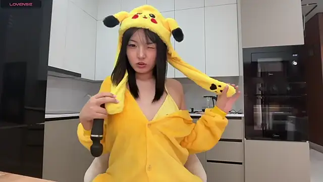 minnie joy online show from July 23, 12:25 pm