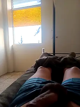 Snapshot of VelascoBr chatting on March 11, 10:49 pm VelascoBr online show from March 11, 10:49 pm