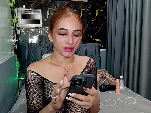 Snapshot of Demonsfuck chatting on July 9, 12:58 am Demonsfuck online show from July 9, 12:58 am