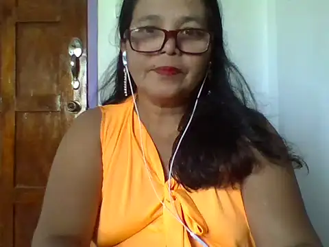 Flowerblossom123 online show from April 29, 5:33 am