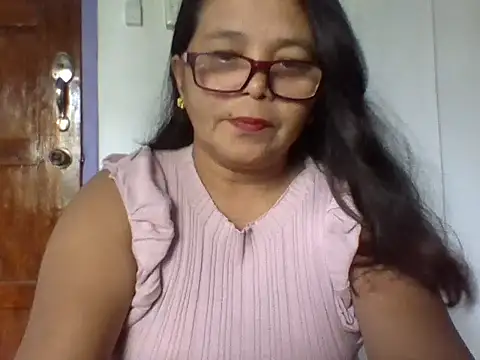 Flowerblossom123 online show from April 30, 5:25 am