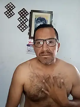 Snapshot of DIEGOLUIS2026 chatting on June 24, 4:50 pm DIEGOLUIS2026 online show from June 24, 4:50 pm