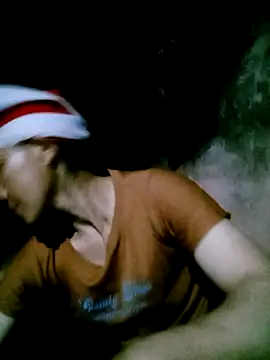 Snapshot of elen8800 chatting on March 15, 11:49 am elen8800 online show from March 15, 11:49 am