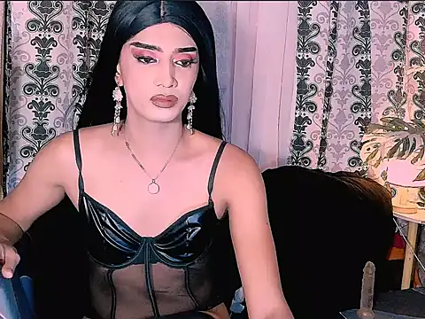 Queeny Cassandra online show from June 16, 2:47 am