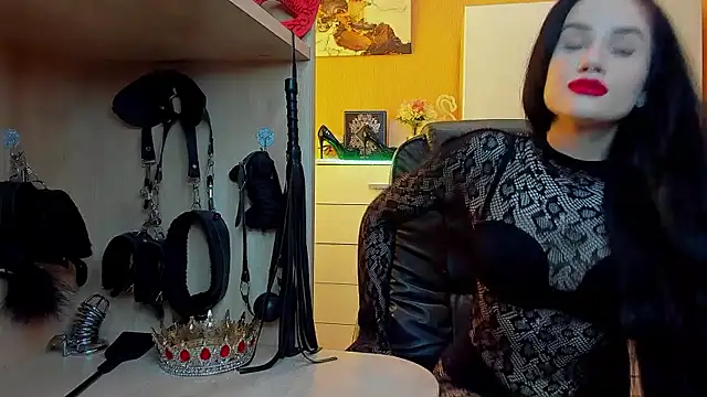 Snapshot of KristiTopxx chatting on May 24, 12:43 pm KristiTopxx online show from May 24, 12:43 pm