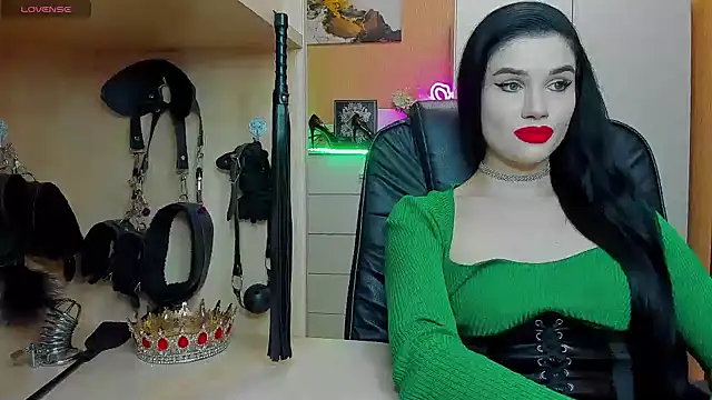 Snapshot of KristiTopxx chatting on June 1, 7:15 pm KristiTopxx online show from June 1, 7:15 pm
