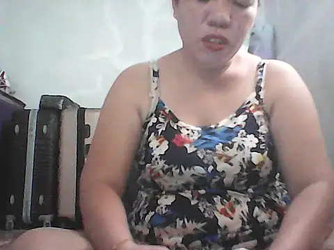 sweet lhyn online show from March 2, 3:41 am
