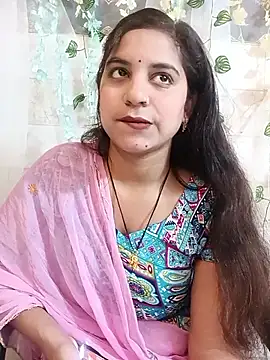 lovely-girl99 online show from April 10, 6:40 am