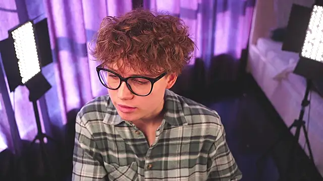 LibbyDuhl online show from March 6, 4:53 am