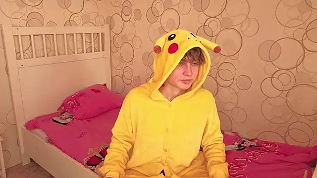 LibbyDuhl online show from March 12, 5:24 am