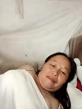 Snapshot of heesuu11 chatting on March 29, 12:38 pm heesuu11 online show from March 29, 12:38 pm