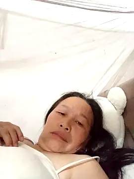 Snapshot of heesuu11 chatting on March 30, 5:25 pm heesuu11 online show from March 30, 5:25 pm