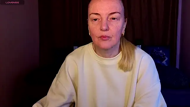 Bella soulmate online show from May 1, 5:23 am