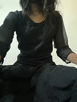 sexy queenn  online show from March 11, 7:58 am