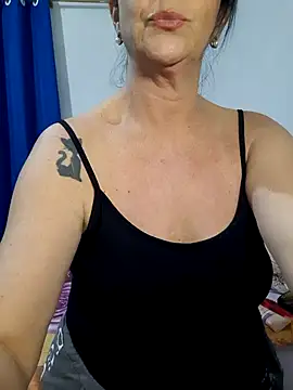Snapshot of Camilegaucha chatting on August 3, 11:19 pm Camilegaucha online show from August 3, 11:19 pm