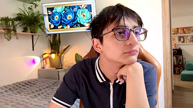 Snapshot of Sr_evann chatting on July 29, 2:48 pm Sr evann online show from July 29, 2:48 pm