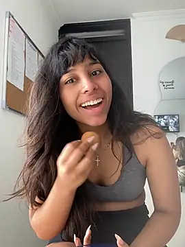 THALIA EF online show from March 13, 12:45 pm