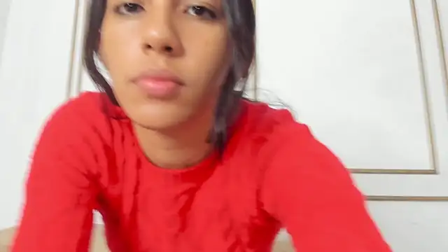 emily gaviria1 online show from May 9, 12:10 pm