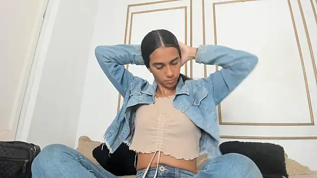 emily gaviria1 online show from May 28, 12:13 pm