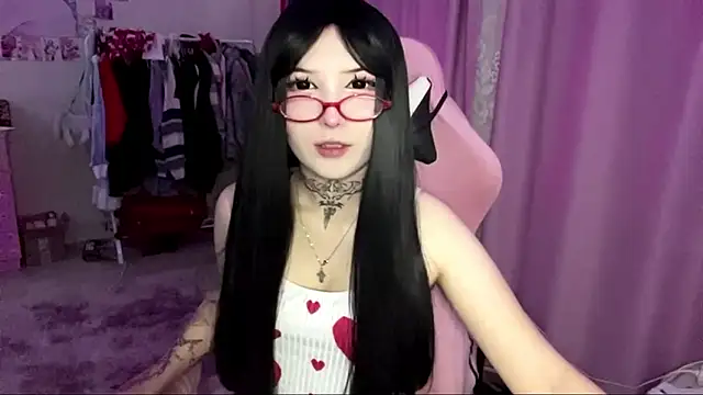 Snapshot of AlexaTripi chatting on March 20, 4:12 pm AlexaTripi online show from March 20, 4:12 pm