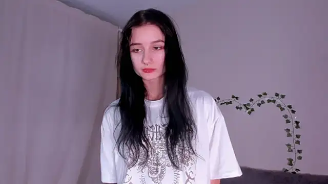 Snapshot of kira_montelle chatting on February 26, 3:00 pm kira montelle online show from February 26, 3:00 pm