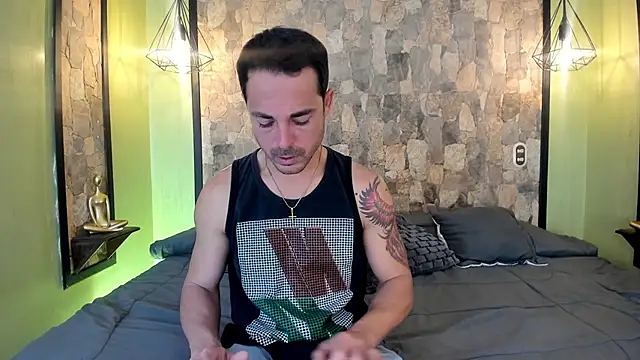 Adams Sanz online show from May 11, 8:28 pm