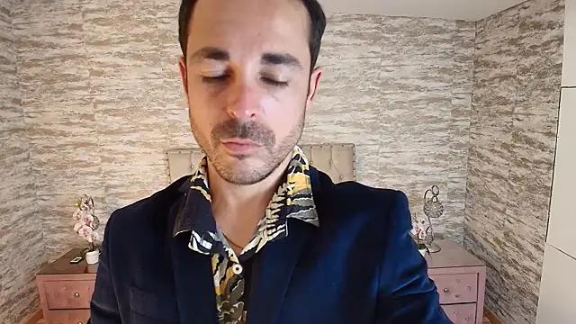 Adams Sanz online show from May 22, 7:41 pm