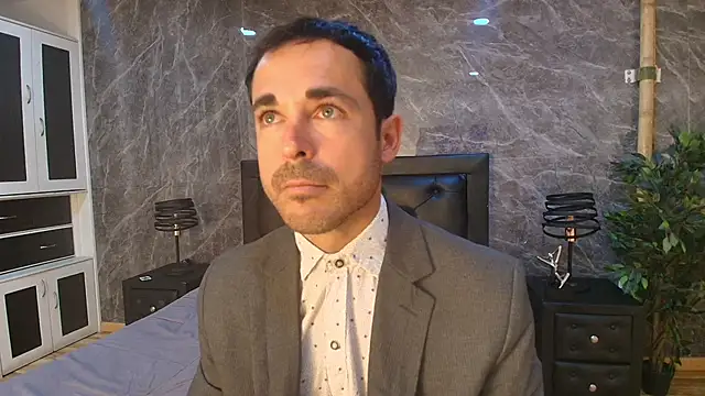 Adams Sanz online show from May 27, 9:34 pm