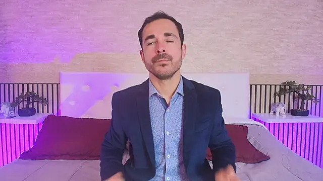 Adams Sanz online show from June 2, 7:16 pm
