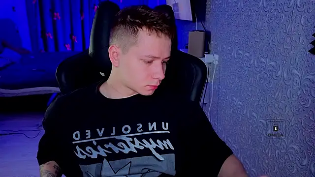 Karl Night  online show from March 13, 5:19 pm