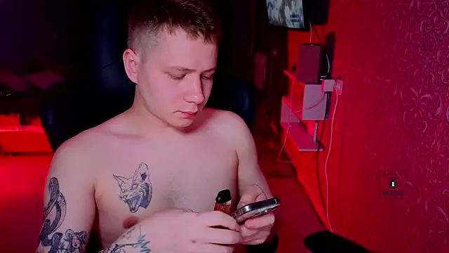 Karl Night  online show from March 30, 8:54 pm