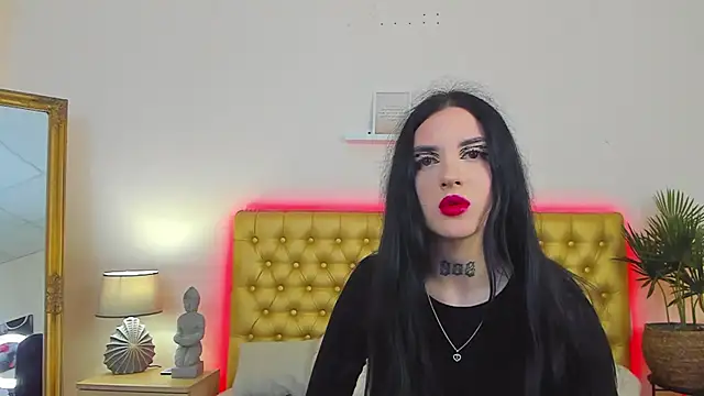 TiffanyHhot online show from April 2, 12:36 pm