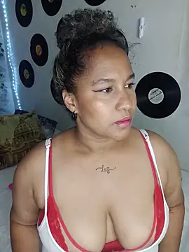 Snapshot of medusafox_ chatting on June 14, 5:31 am medusafox online show from June 14, 5:31 am
